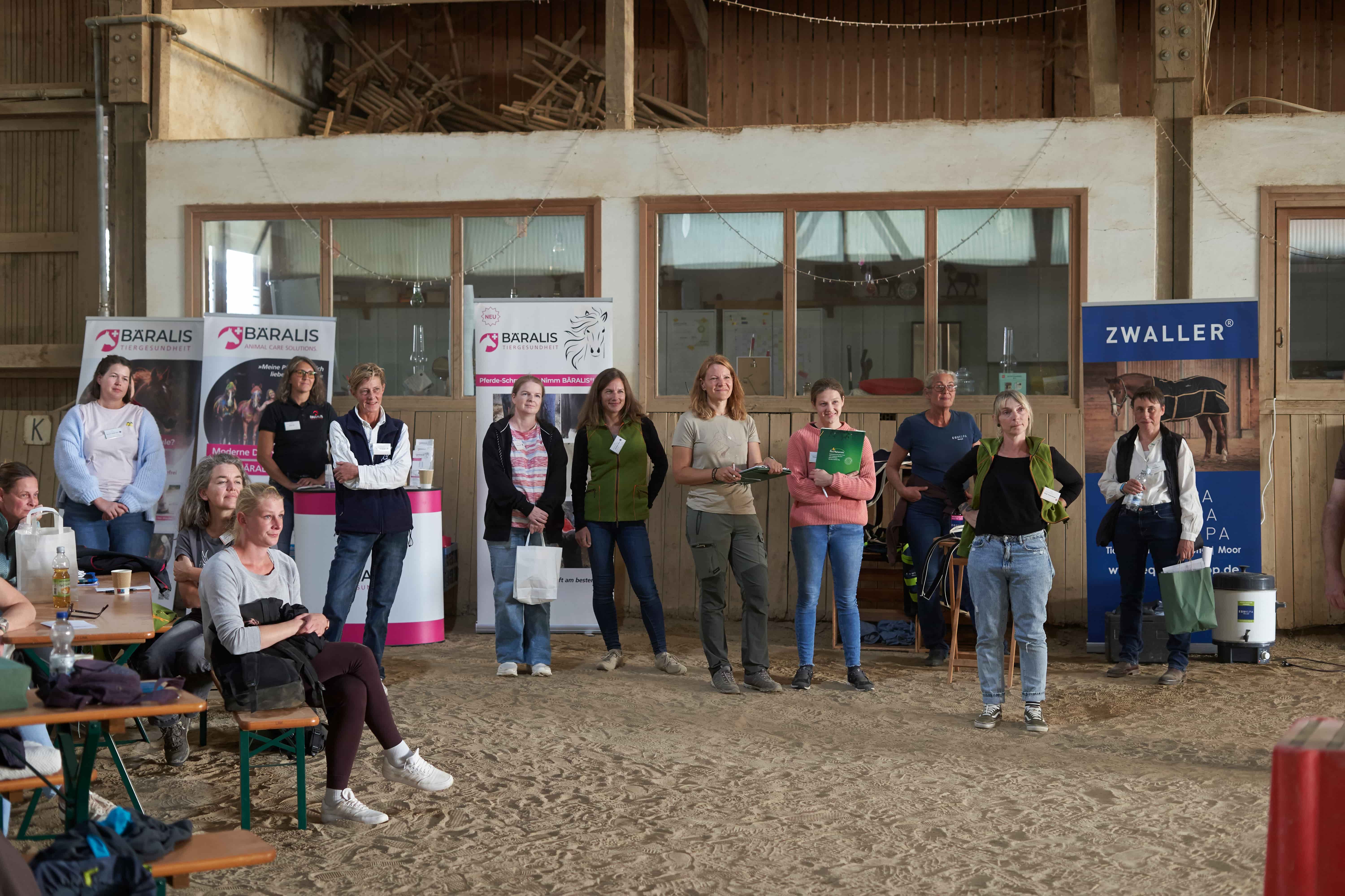 Stände von Bäralis und Equispa